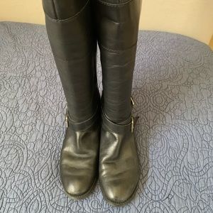 Riding boots